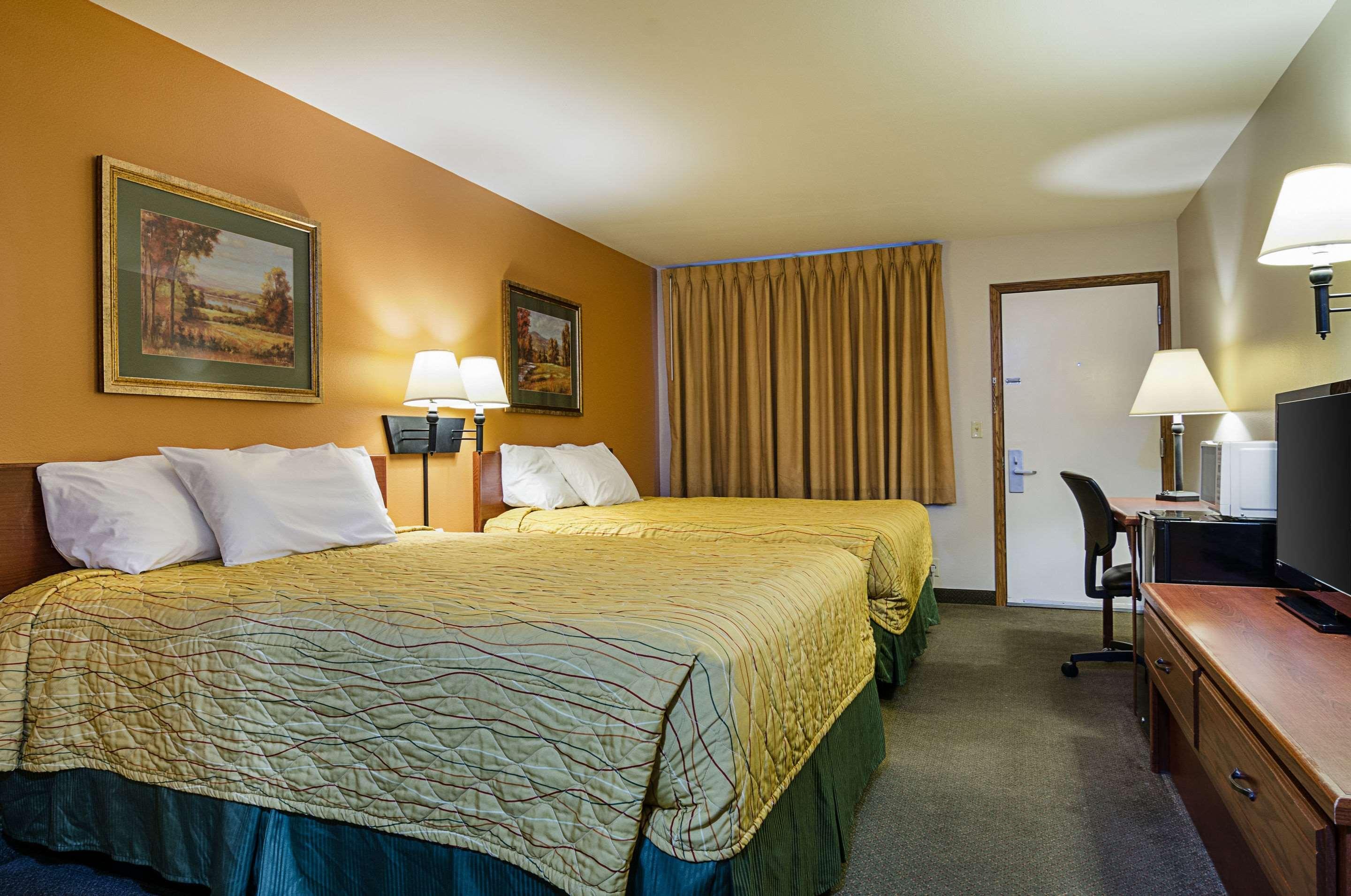 Rodeway Inn Larned Luaran gambar
