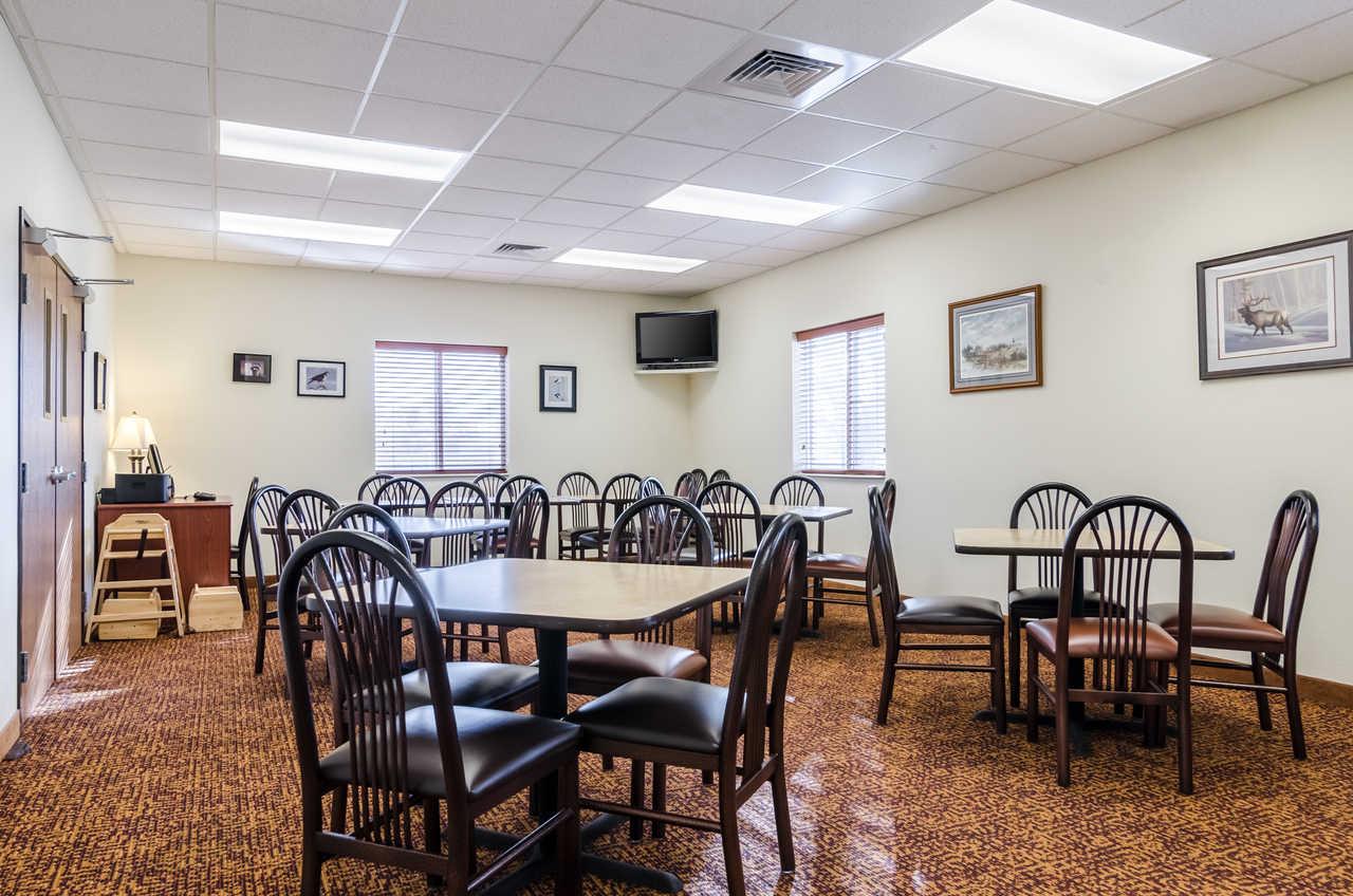 Rodeway Inn Larned Luaran gambar