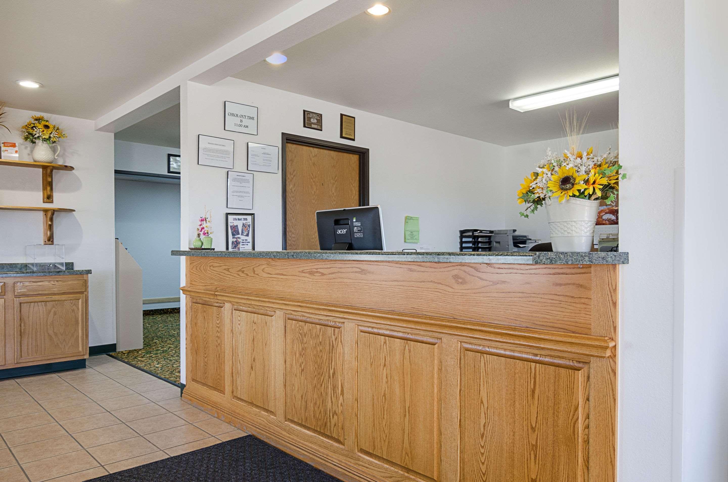 Rodeway Inn Larned Luaran gambar