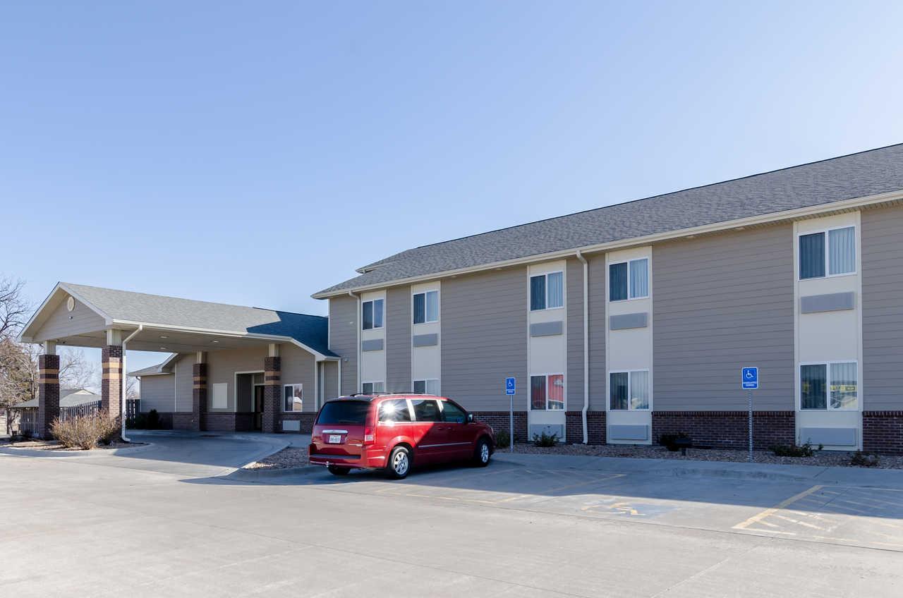 Rodeway Inn Larned Luaran gambar