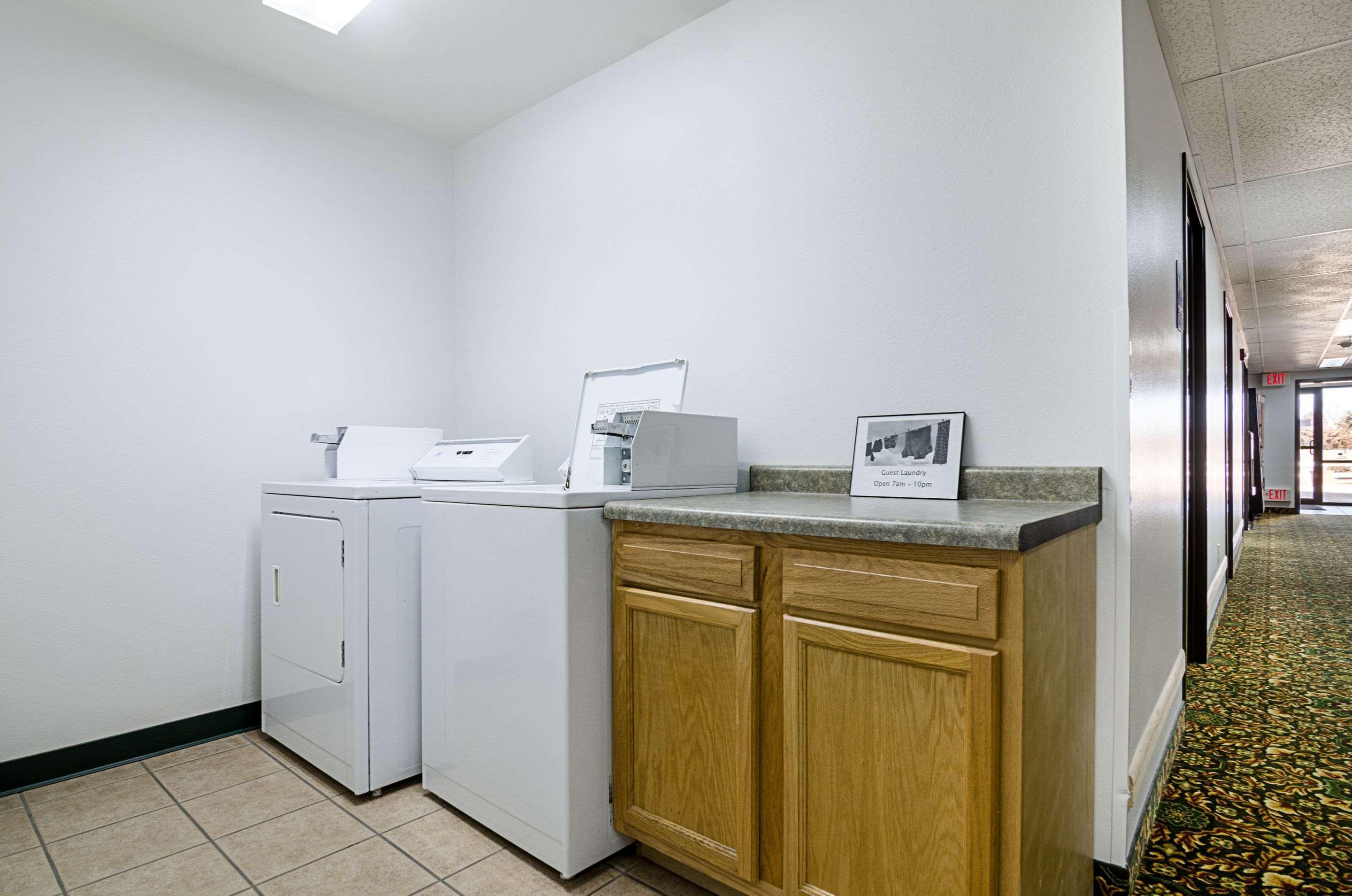Rodeway Inn Larned Luaran gambar